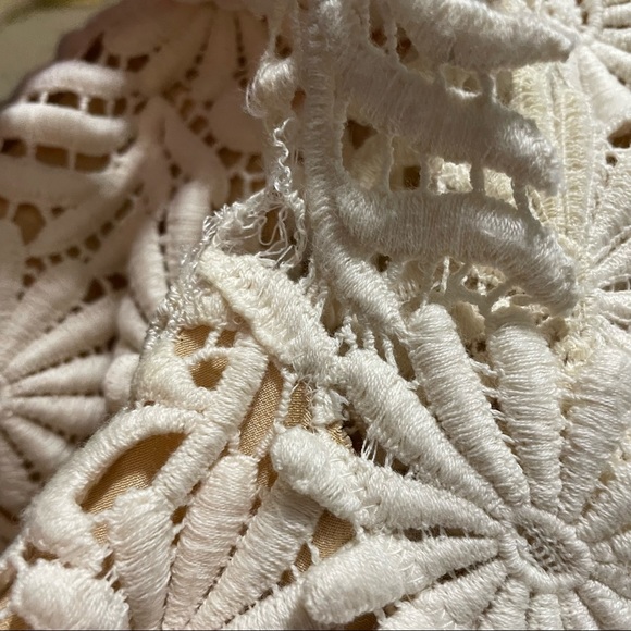 Nicole Miller Signature Floral Crochet Ivory Dress - Small - Picture 5 of 7